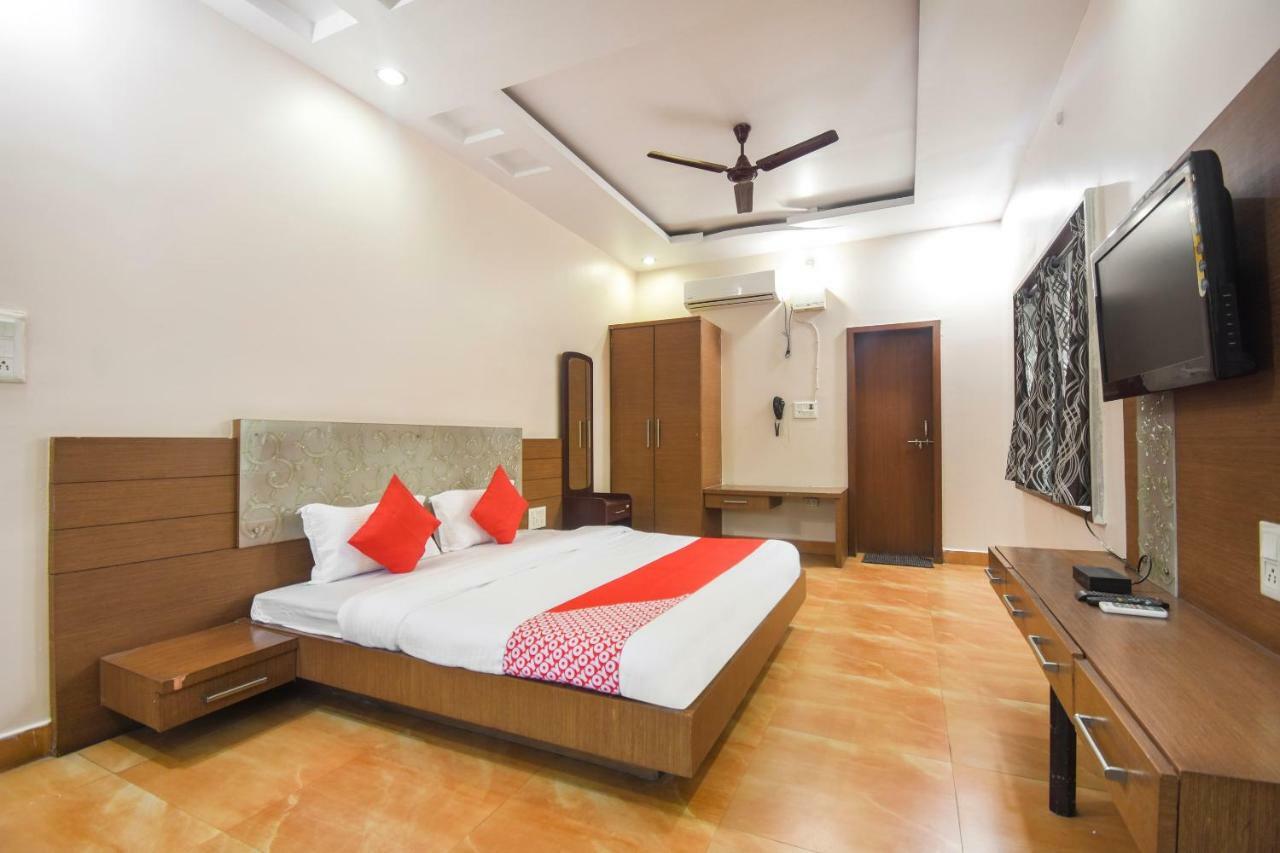 Oyo 47464 Hotel The Country Club บิลาสปูร์ ภายนอก รูปภาพ